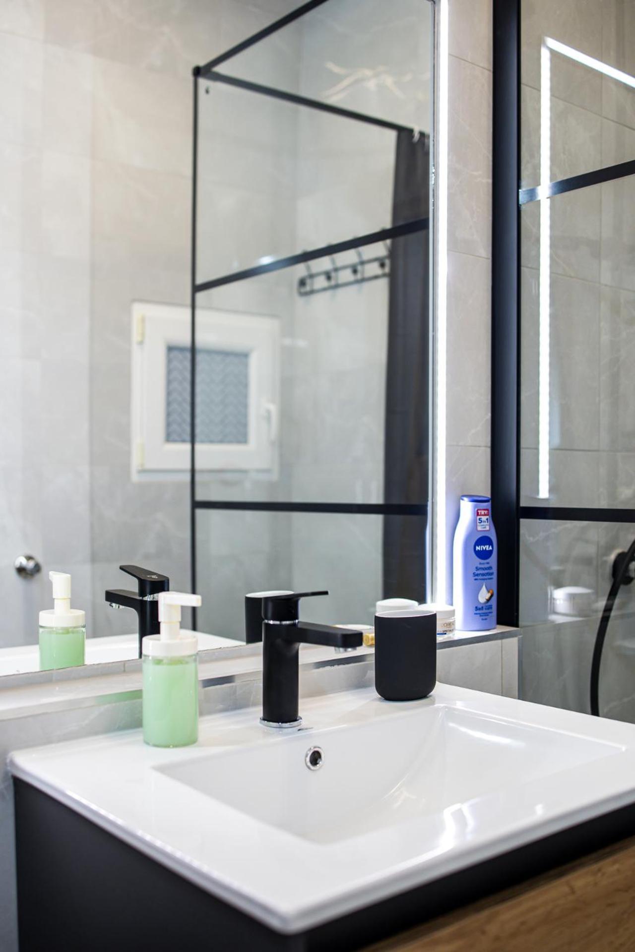 Galaxy Apartement Lift Parking Budapeşte Dış mekan fotoğraf